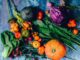 Ekologiczne przepisy na dania z warzyw i owoców sezonowych