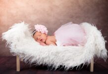 Kiedy zmienić dziecku łóżeczko na łóżko?